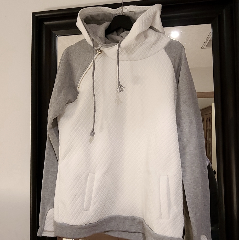 Side zip sweater